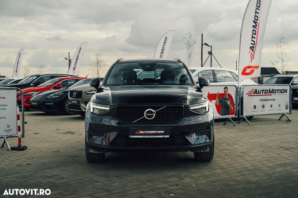 Volvo XC 40 Recharge T5 Twin Engine AT7 R-Design Expression - 4