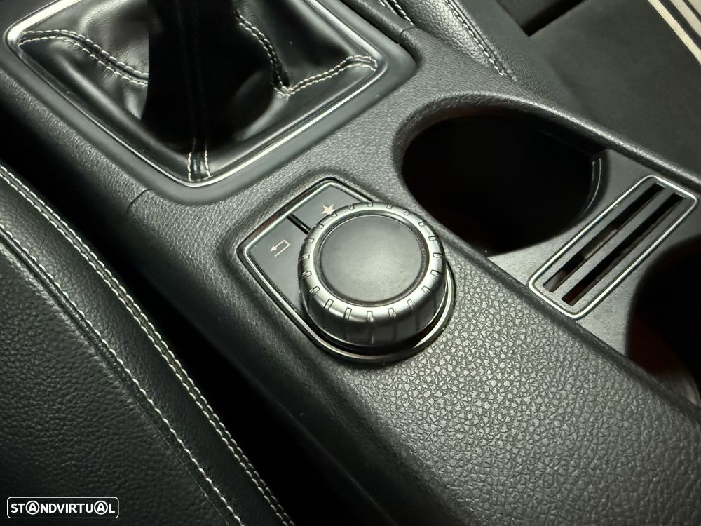 Mercedes-Benz A 180 d AMG Line - 23