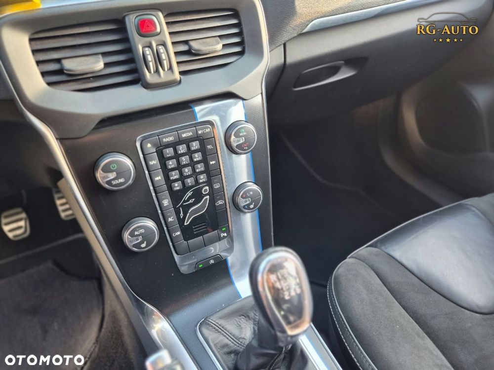 Volvo V40 - 32