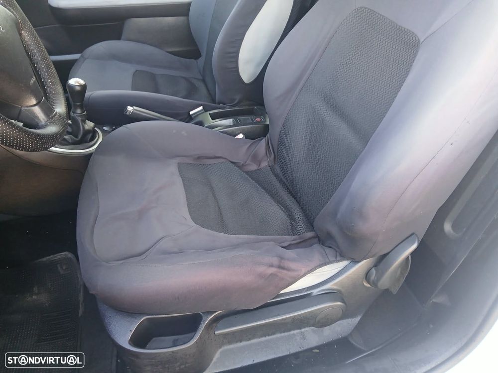 Peugeot 307 1.6 HDi Premium - 8
