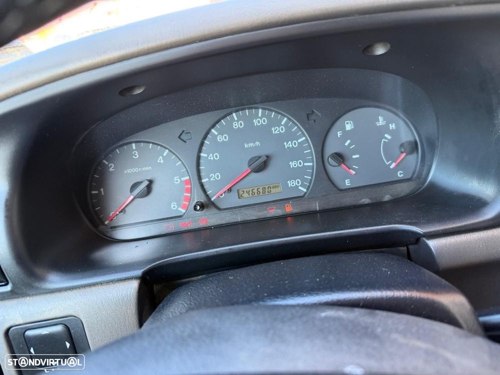 Mazda B 2500 2.5 TD CD Met. - 8