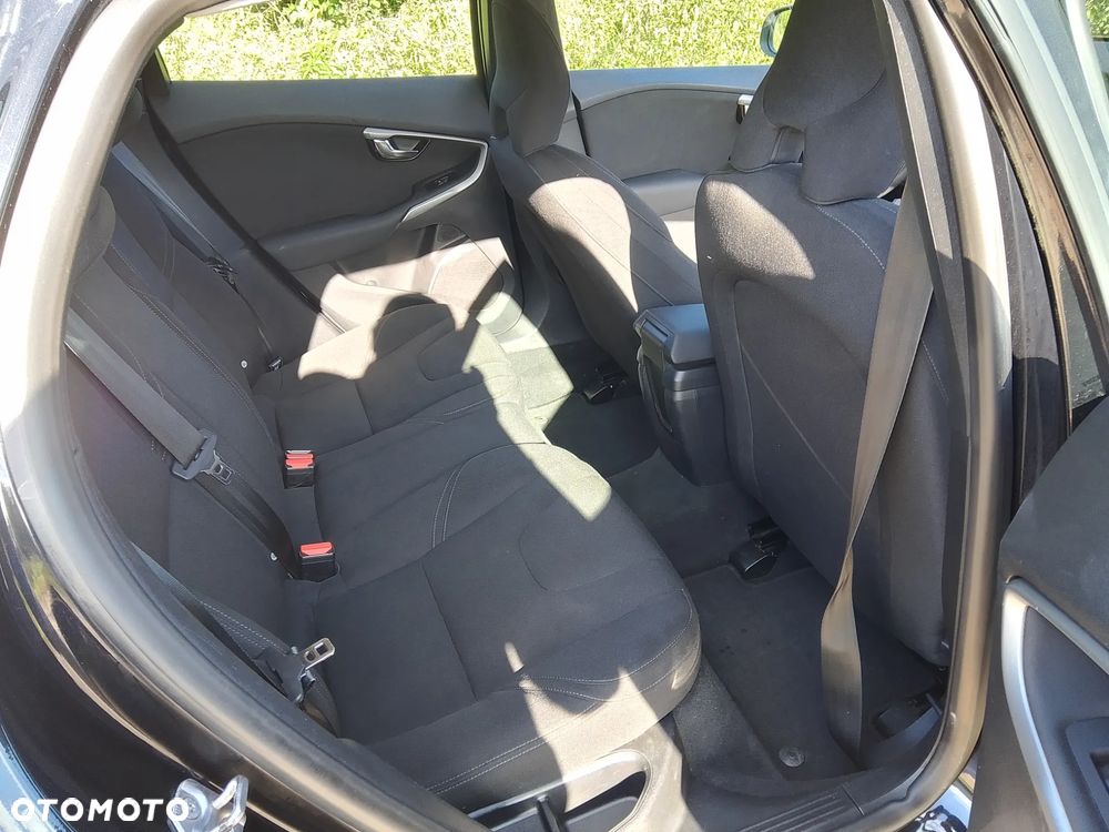Volvo V40 T2 - 22