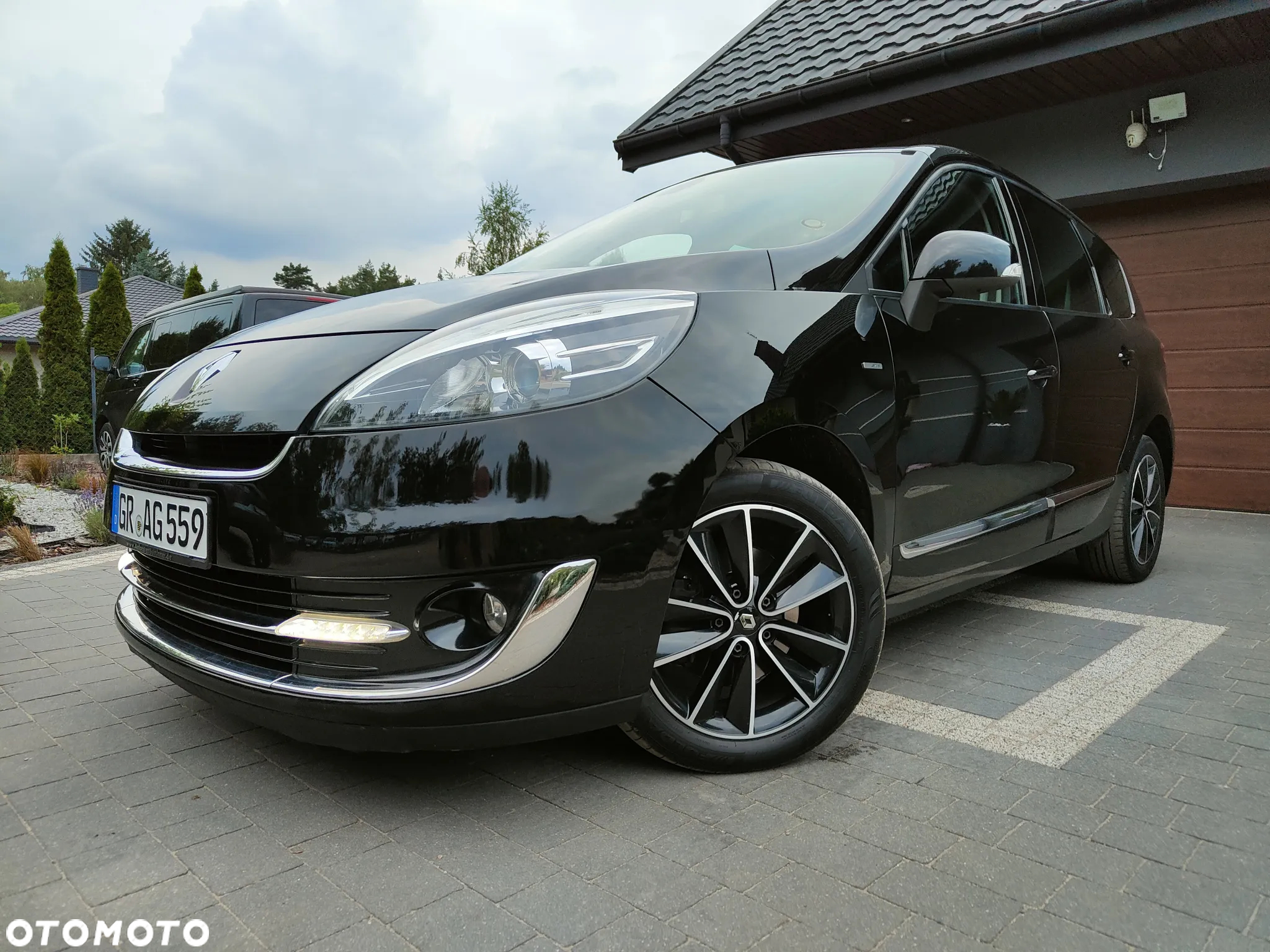 Renault Grand Scenic dCi 110 EDC Bose Edition - 31