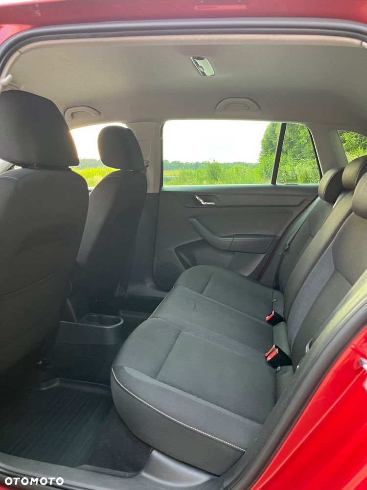 Skoda RAPID 1.2 TSI Edition - 12