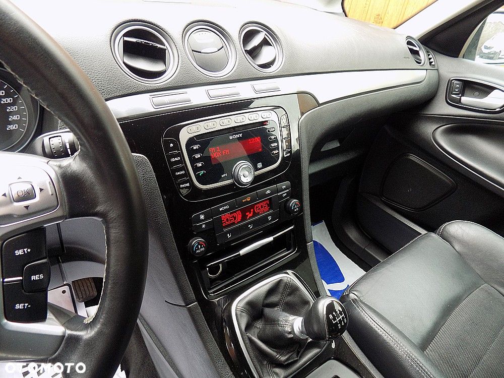 Ford S-Max 2.0 TDCi DPF Titanium - 12