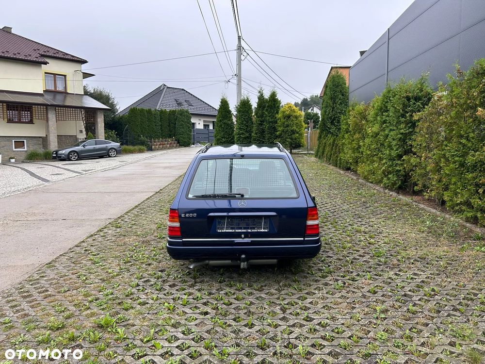 Mercedes-Benz Klasa E - 4