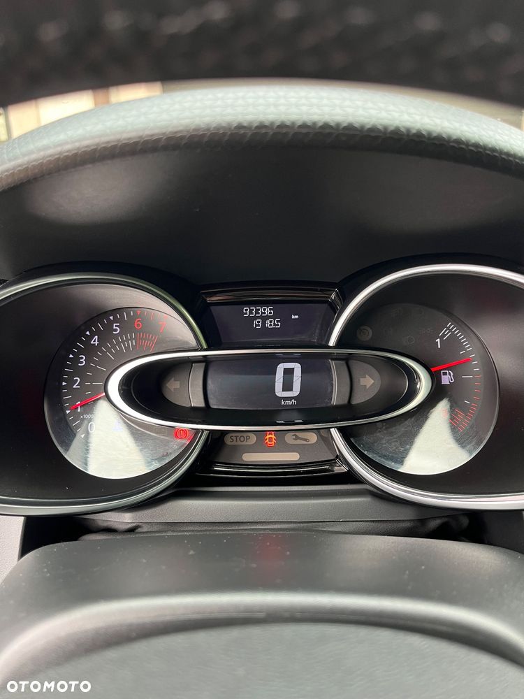 Renault Clio 1.2 16V 75 LIMITED - 20