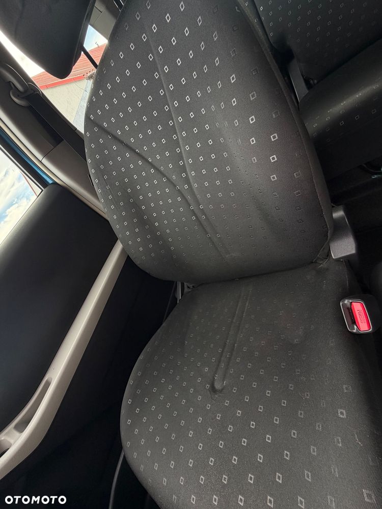 Toyota Yaris 1.0 Terra A/C - 32