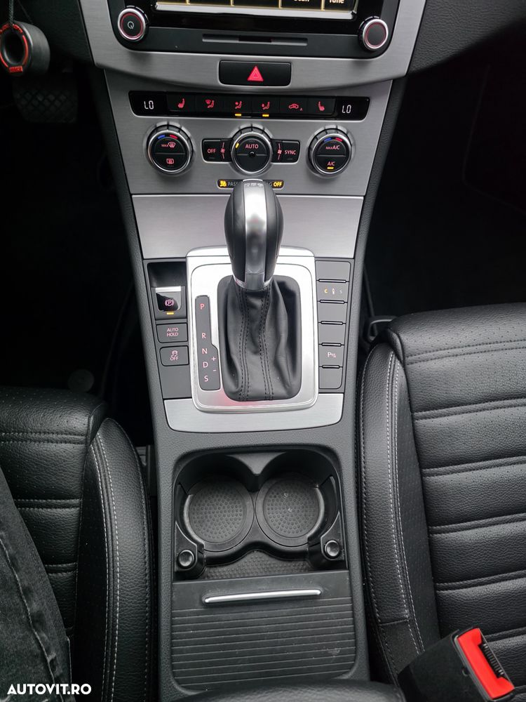Volkswagen Passat CC - 23