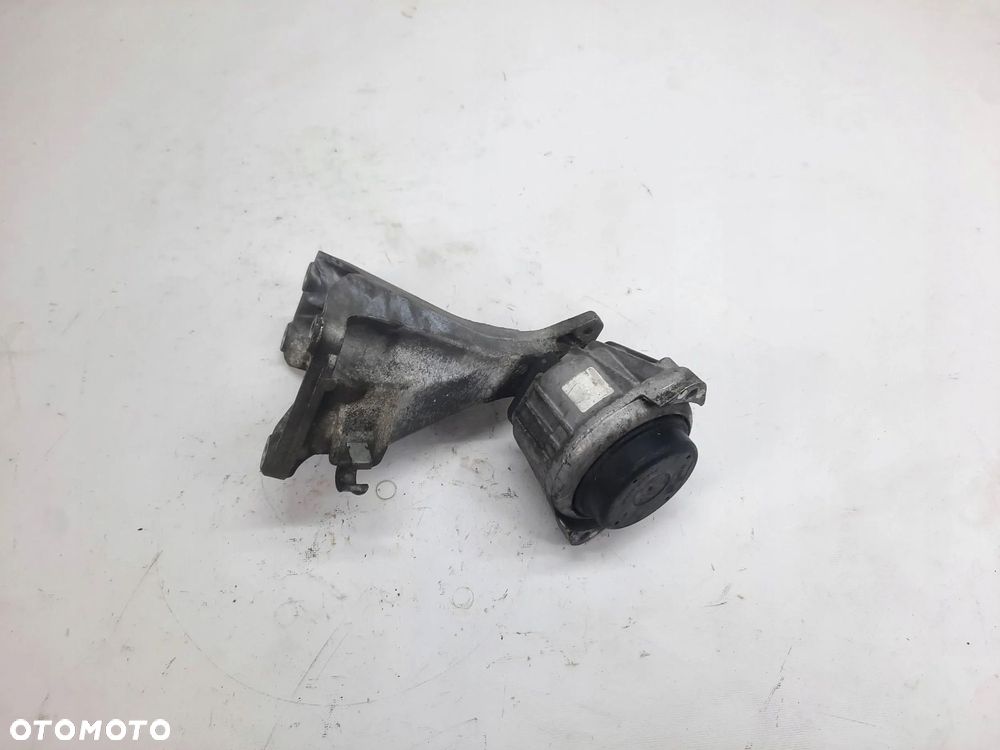 ŁAPA WSPORNIK PODUSZKA SILNIKA BMW 3 E90 E91 6781916 - 1