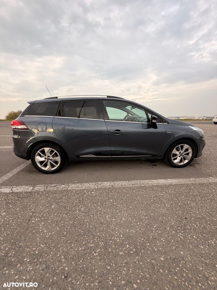 Renault Clio - 6