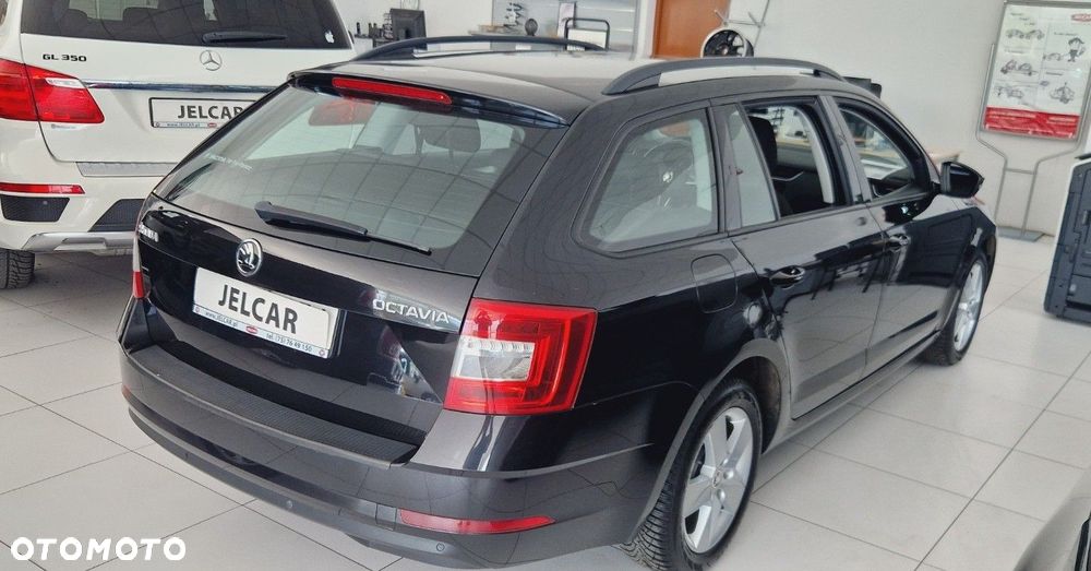 Skoda Octavia 2.0 TDI Ambition DSG - 30