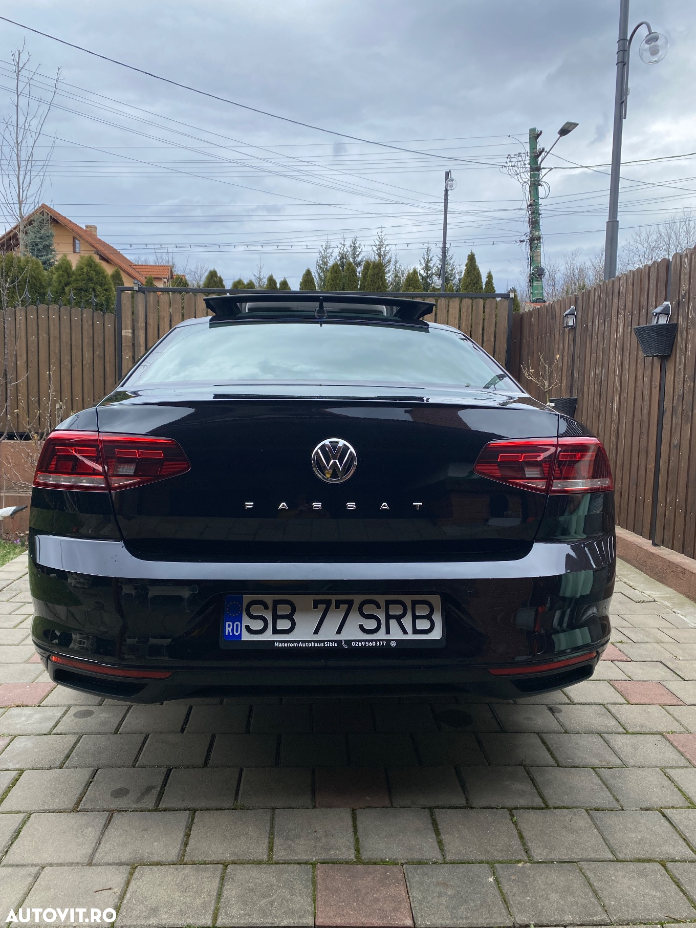 Volkswagen Passat 2.0 TDI DSG Comfortline - 11