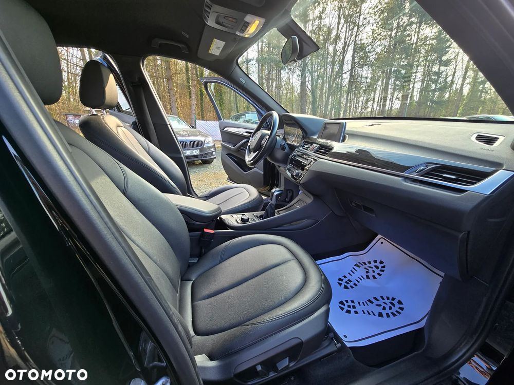 BMW X1 xDrive25i GPF xLine - 17
