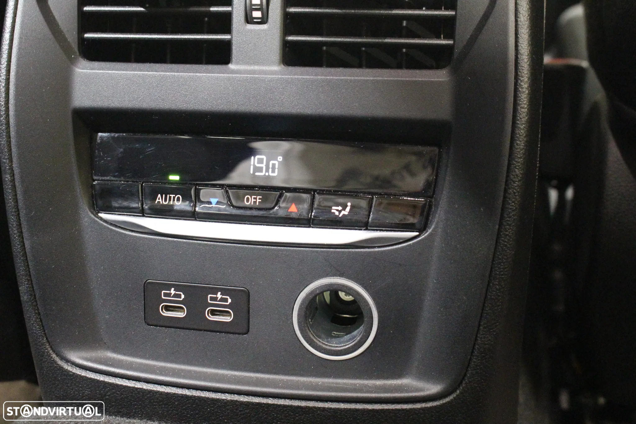 BMW 330 e Auto - 17