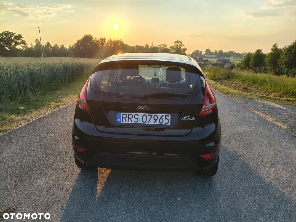 Ford Fiesta - 5