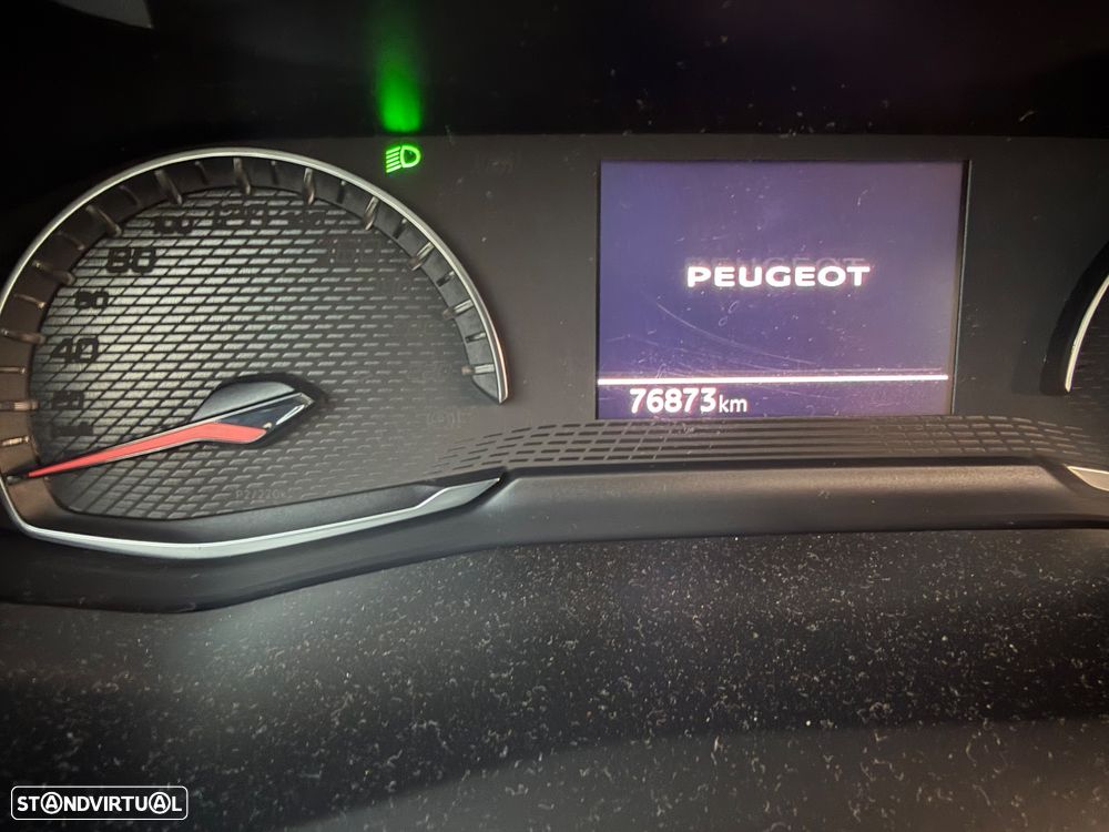 Peugeot 2008 1.2 PureTech Active Pack - 8