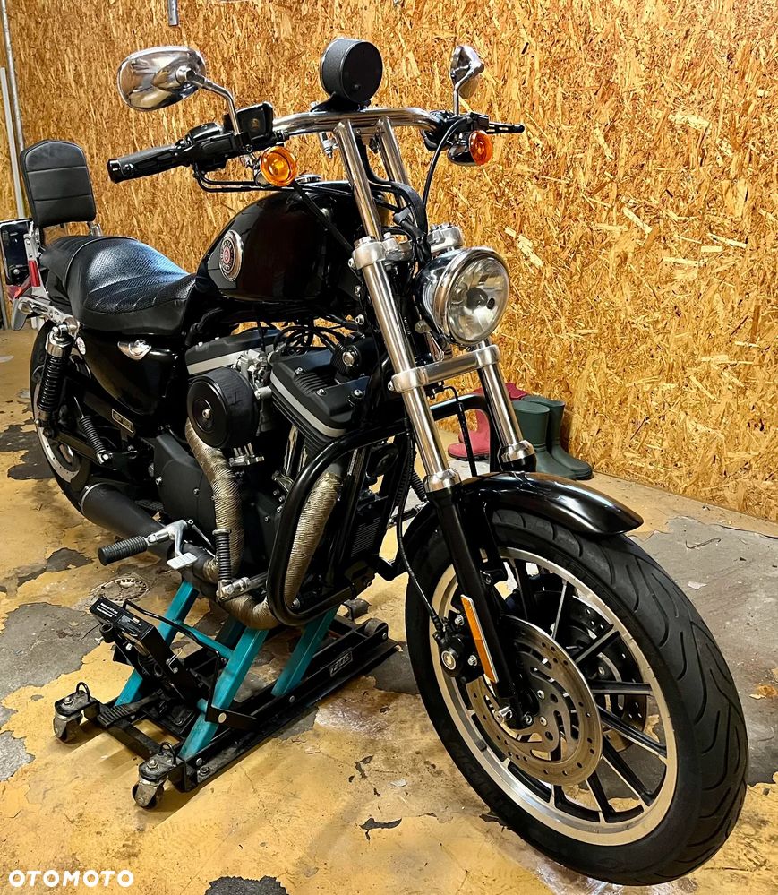 Harley-Davidson Sportster Roadster 883R - 5