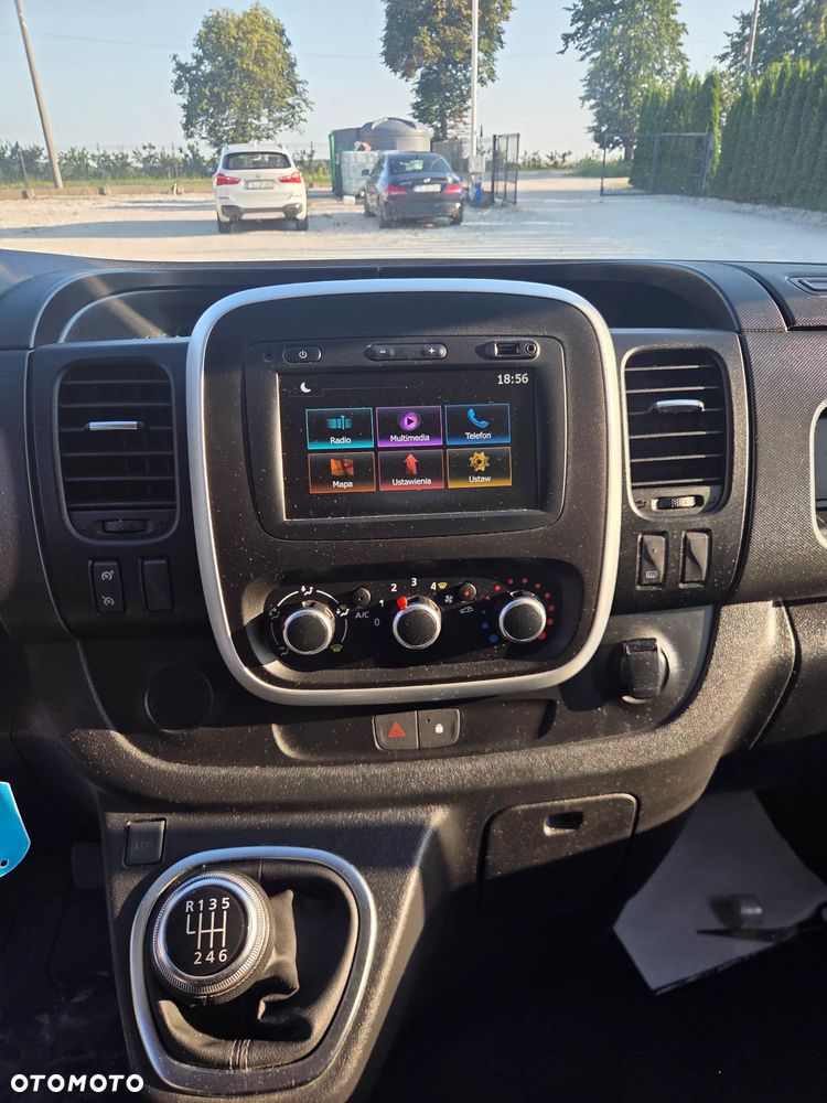 Renault Trafic - 9
