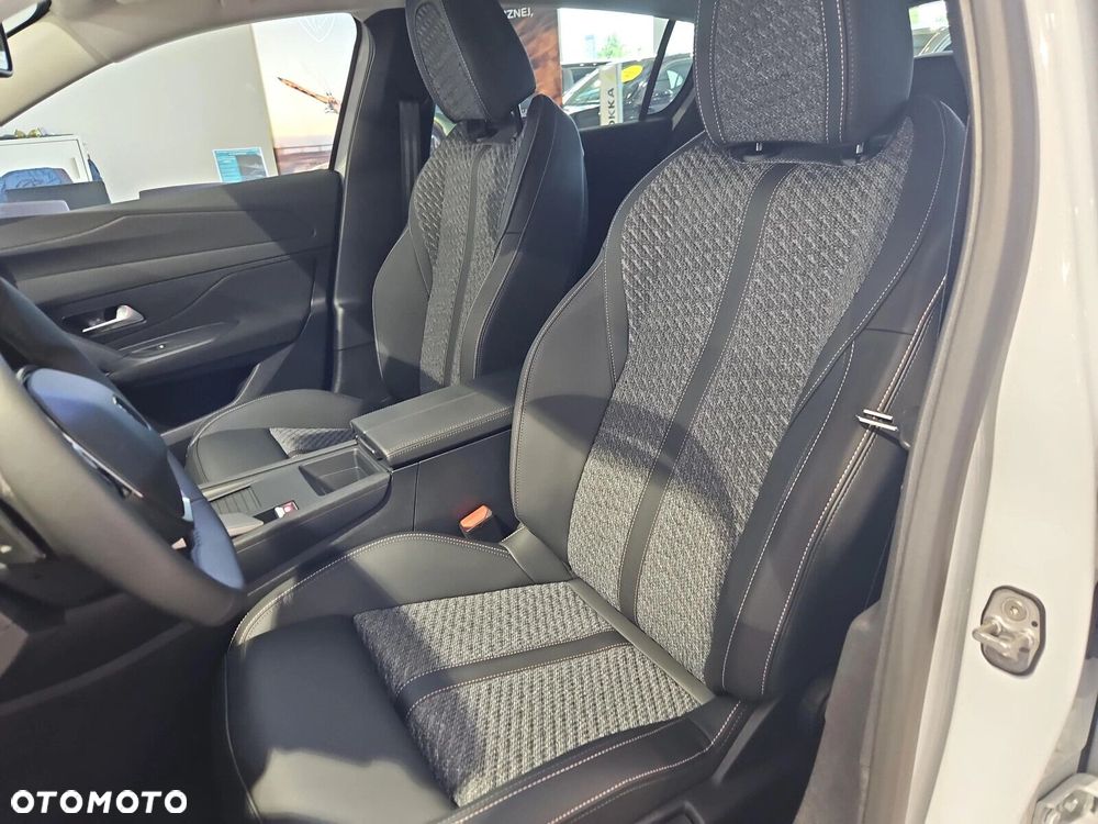 Peugeot 308 - 11