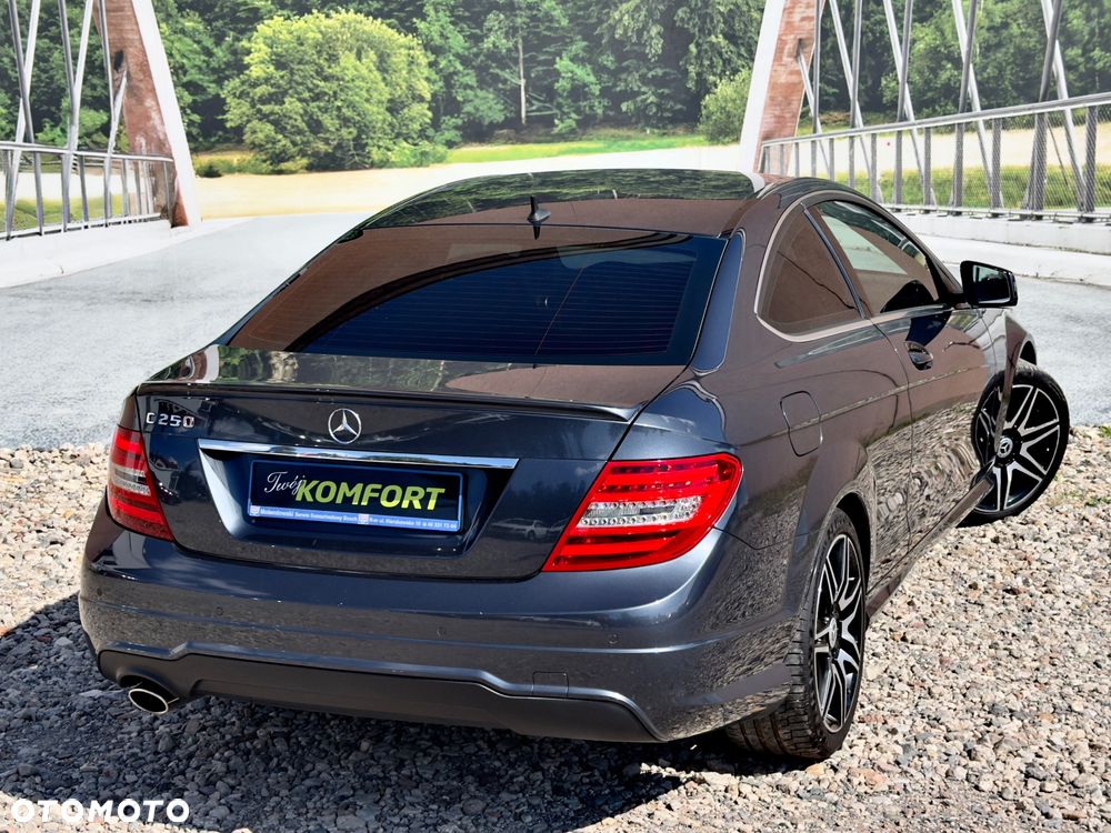 Mercedes-Benz Klasa C 250 Sport 7G-TRONIC - 12