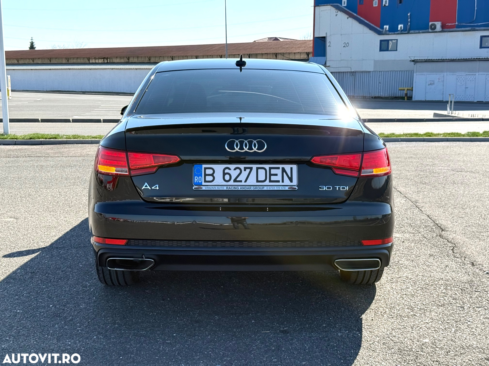 Audi A4 2.0 TDI ultra S tronic Design - 13