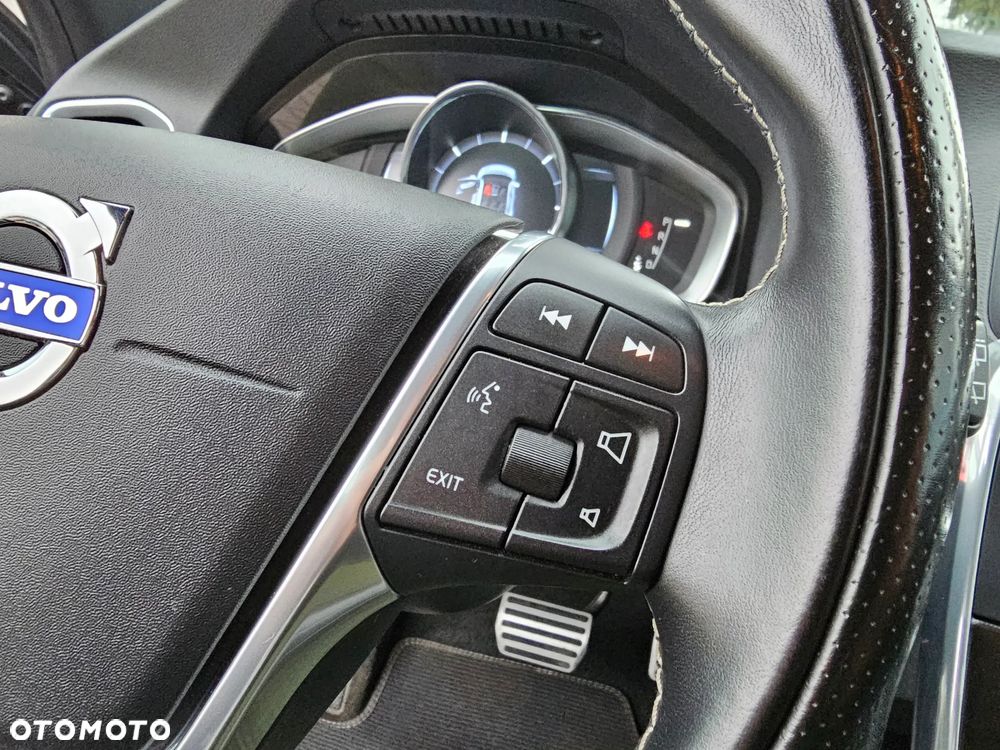 Volvo V60 D3 Geartronic RDesign - 26