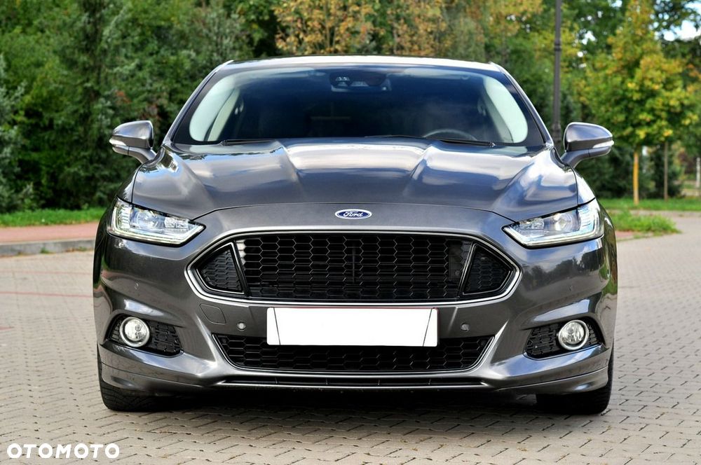 Ford Mondeo 2.0 TDCi STart-Stopp ST-Line - 32