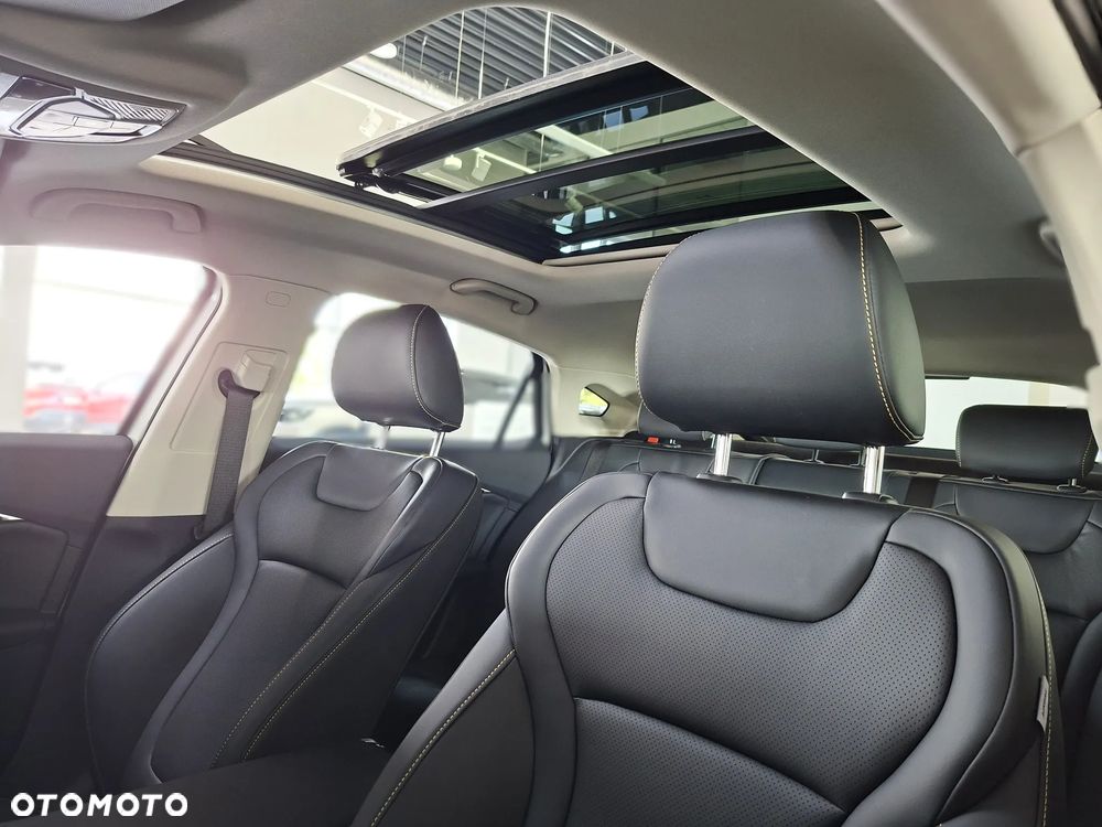 Bestune B70 1.5T Business DCT - 11