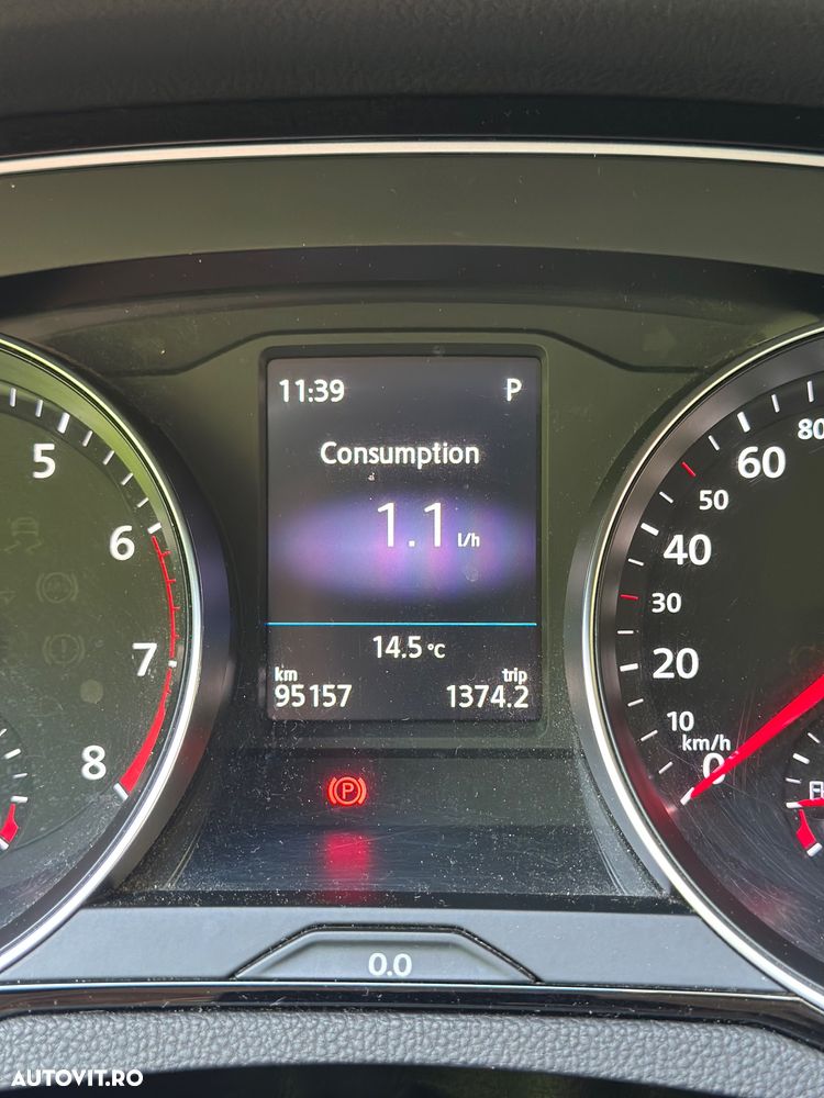 Volkswagen Passat - 18