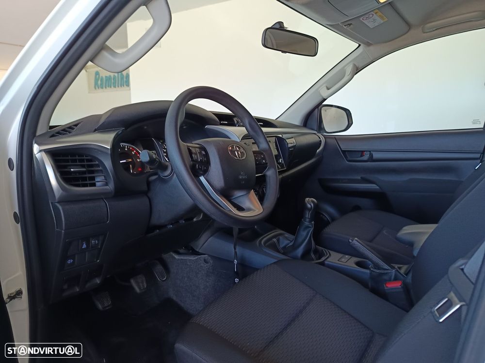 Toyota Hilux 2.4 D-4D 4WD CD CH - 20