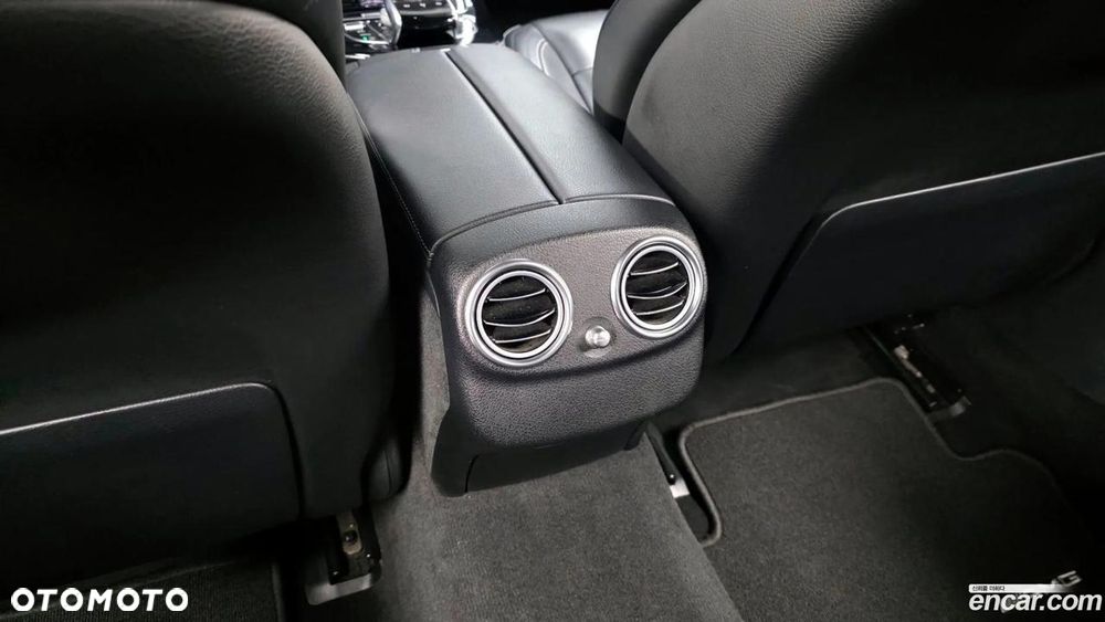 Mercedes-Benz Klasa E 300 9G-TRONIC AMG Line - 31