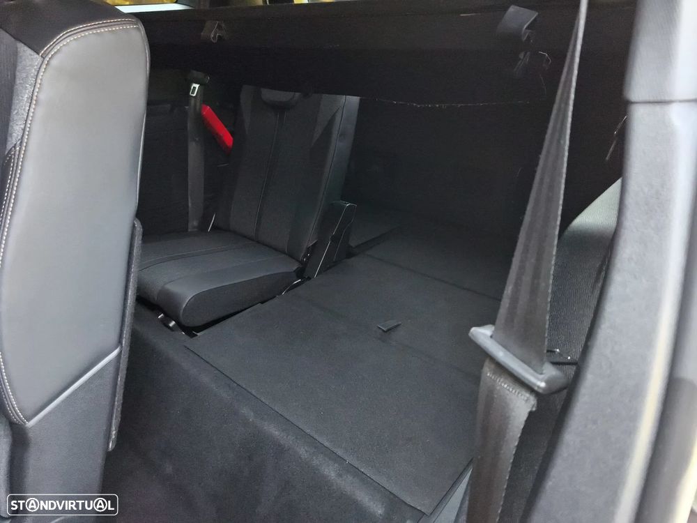 Peugeot 5008 1.5 BlueHDi GT Line EAT8 - 17
