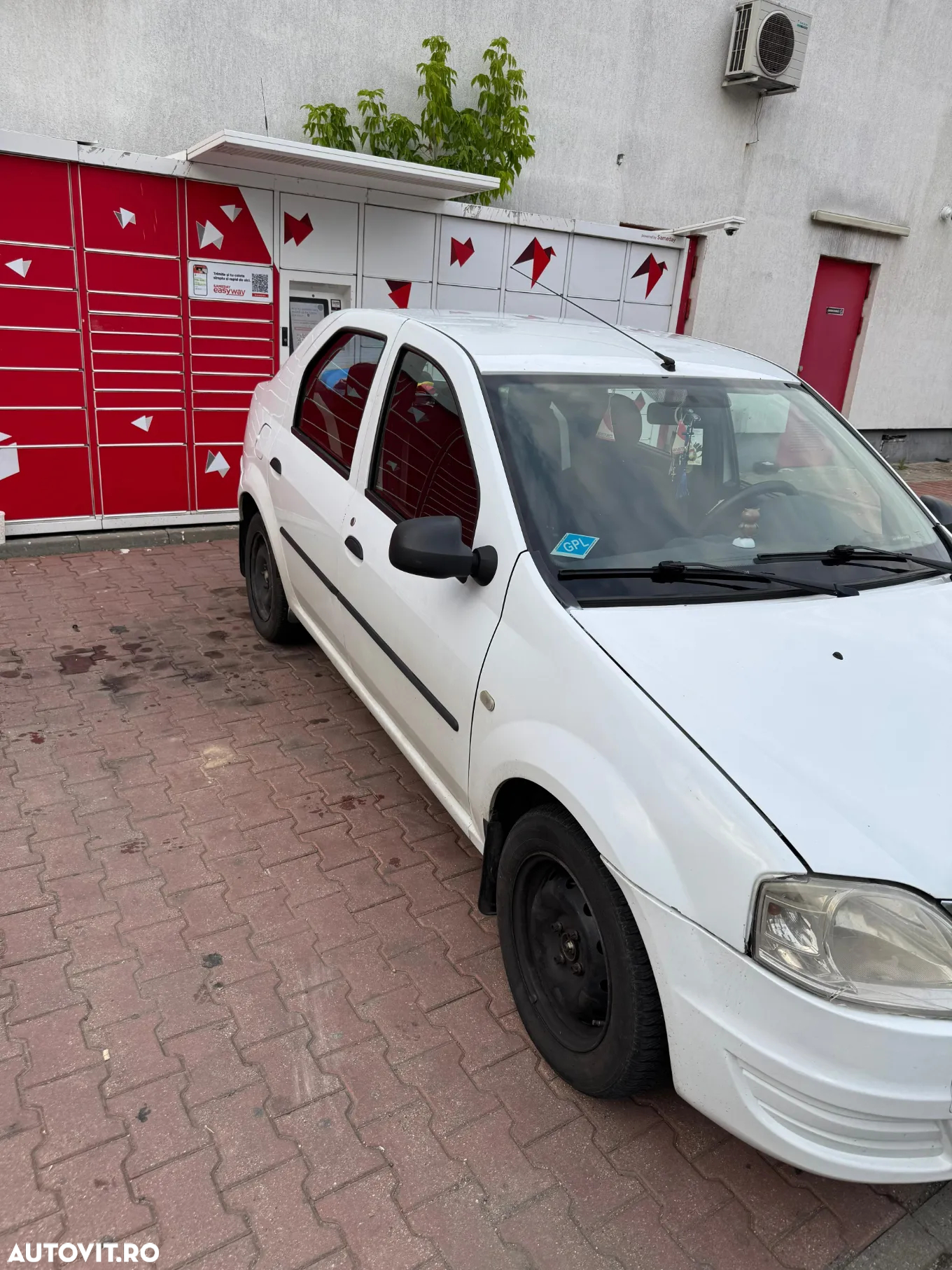 Dacia Logan 1.2 - 5