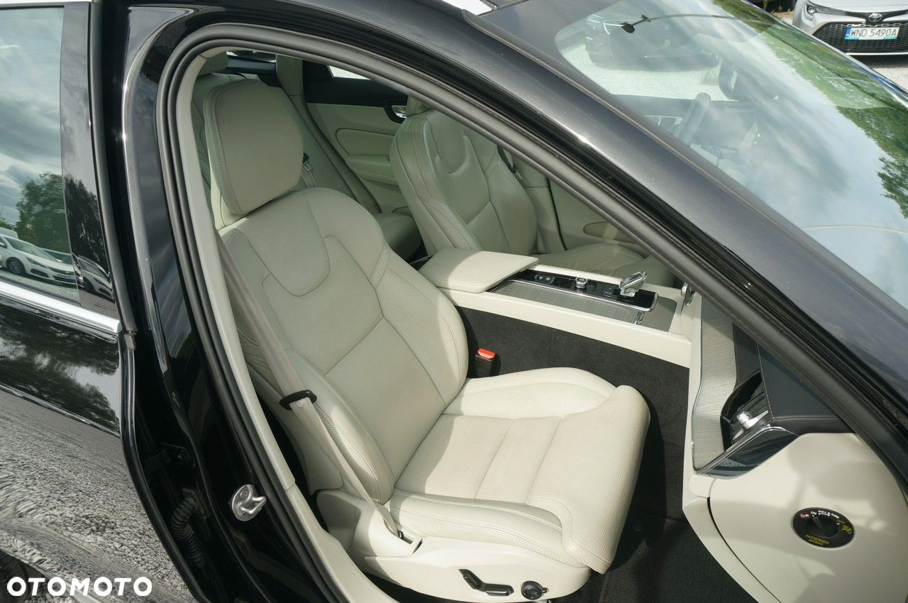 Volvo XC 60 - 23