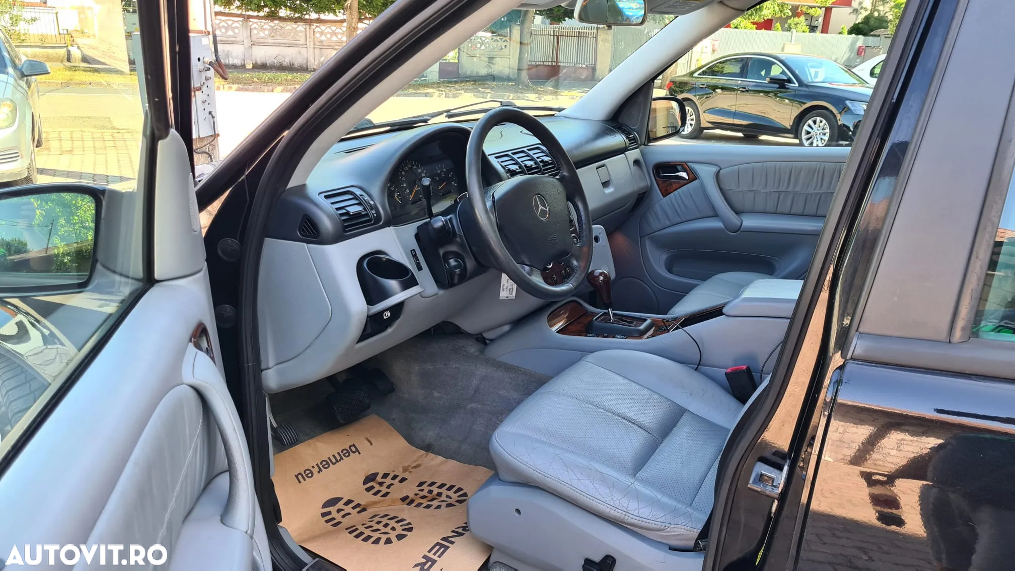 Mercedes-Benz ML - 19