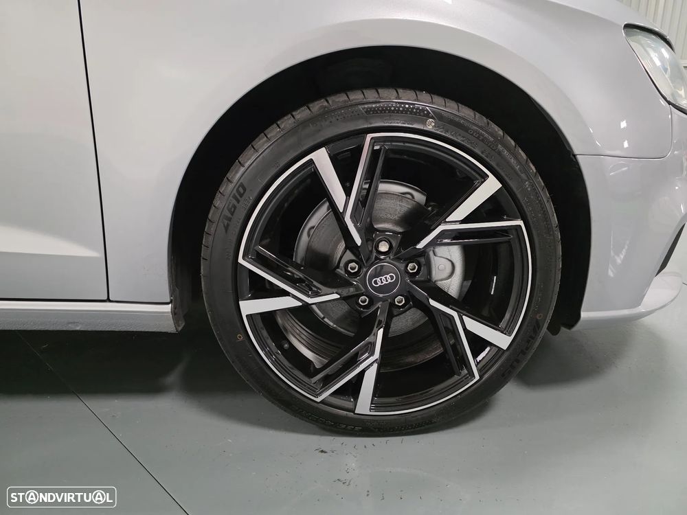 Audi A3 Sportback 1.6 TDI Design - 4