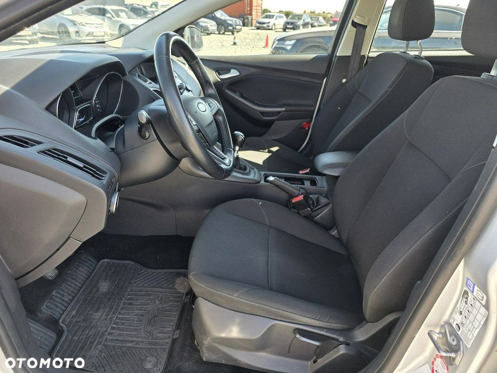 Ford Focus - 13