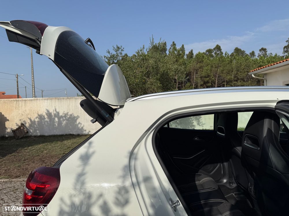 Mercedes-Benz GLA 180 d Urban Aut. - 17