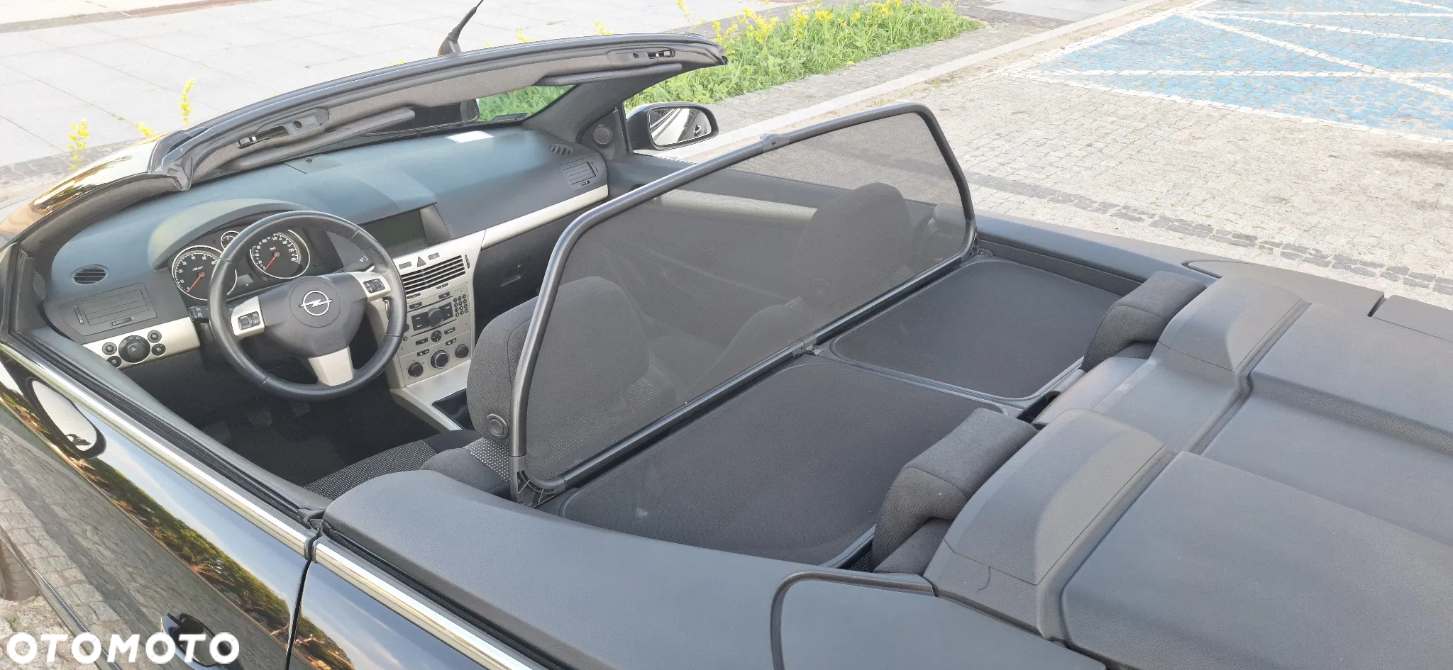Opel Astra TwinTop 1.8 Enjoy - 18