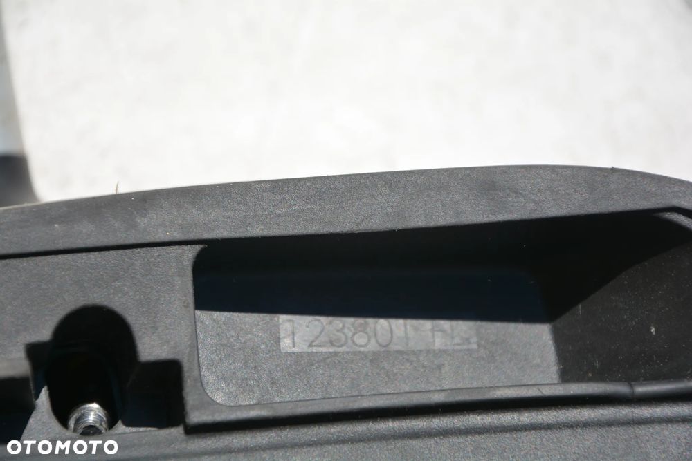 Subaru Impreza  Bagażnik dachowy oryginał alu klucz - 7