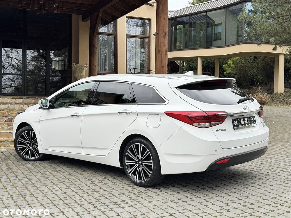 Hyundai i40 Kombi blue 1.7 CRDi DCT Premium - 14