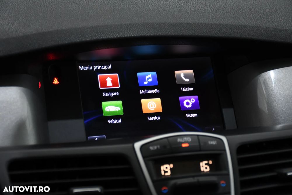 Renault Laguna dCi 110 FAP Limited - 6