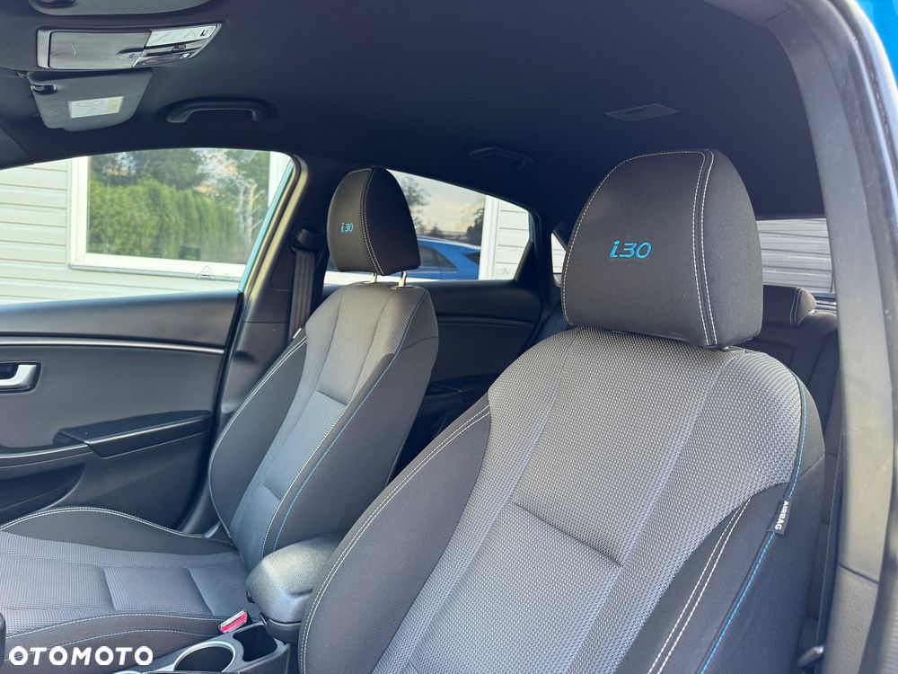 Hyundai i30 1.4 GO Plus - 24
