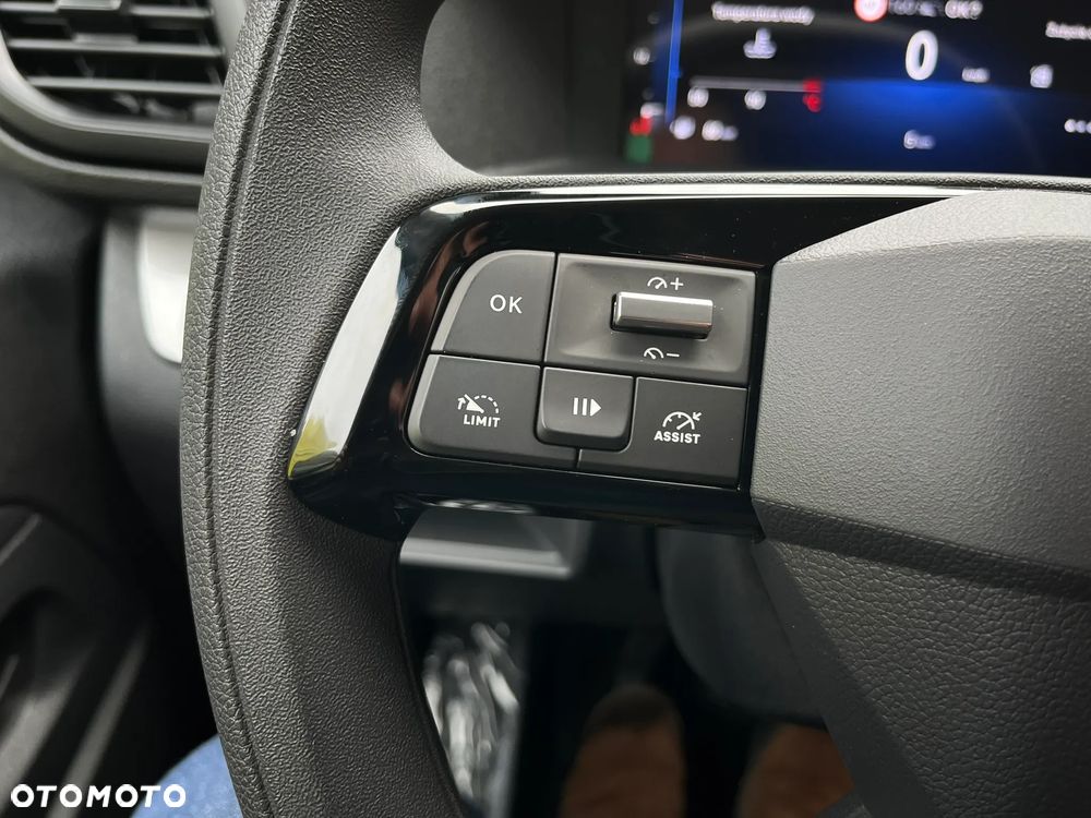 Opel VIVARO XL | 2.2 150 | AUTOMAT 8 BIEG. | DMC 2490 - 20