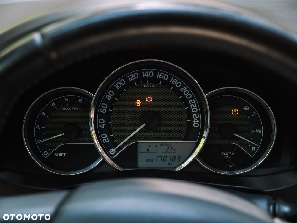 Toyota Corolla - 26