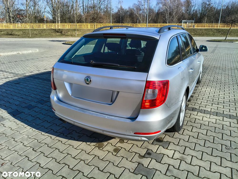 Skoda Superb 1.6 TDI GreenLine - 5