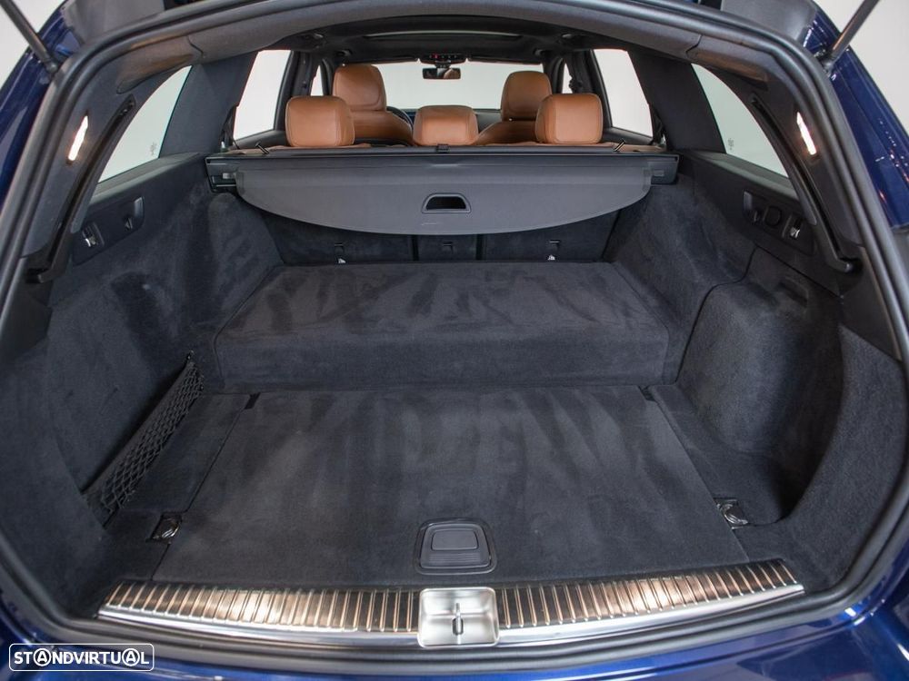 Mercedes-Benz E 300 de AMG Line - 29