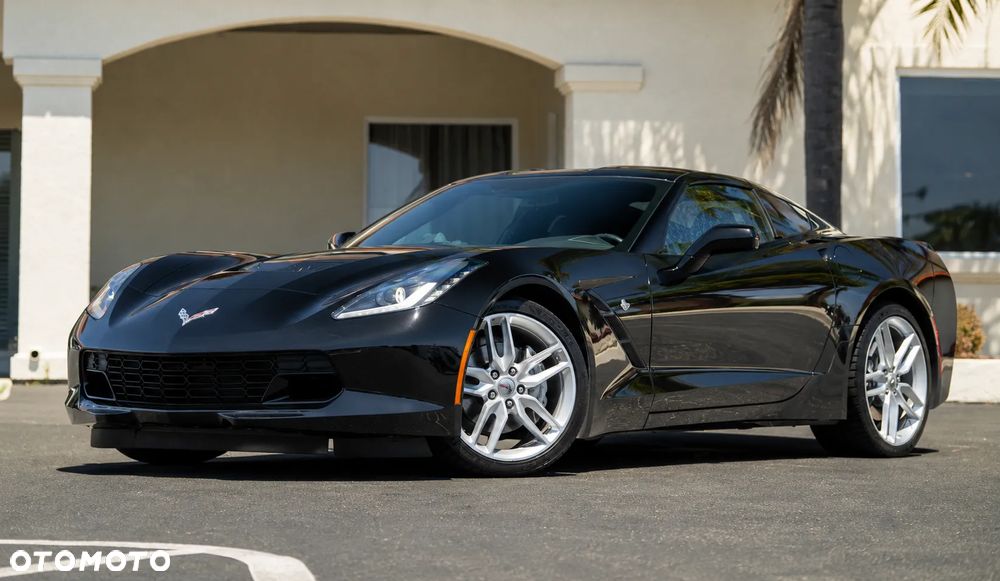 Chevrolet Corvette - 1