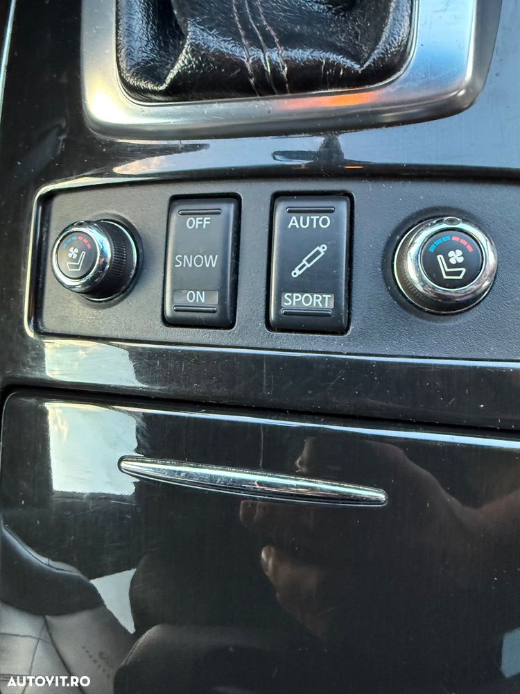 Infiniti FX 37 FX37 3.7L V6 S AWD - 13